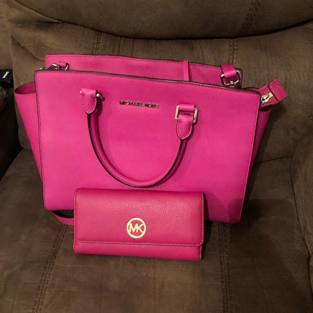 MK purse with wallet